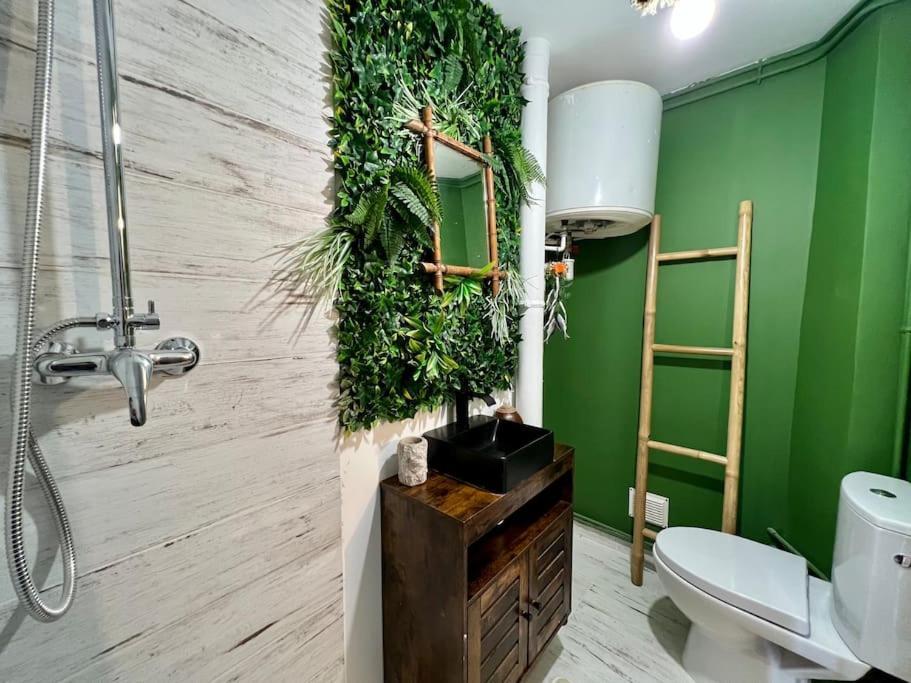 Nuit Dans La Jungle - Love Room Souppes-sur-Loing Luaran gambar