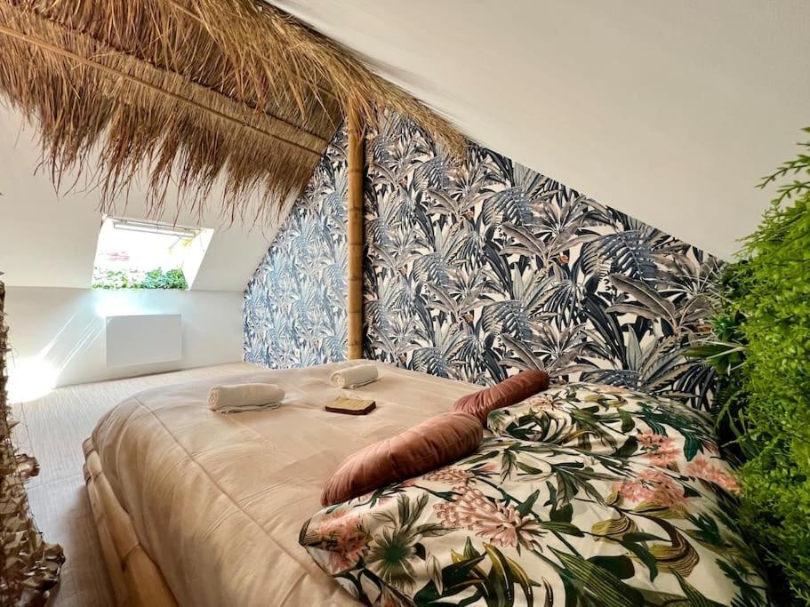 Nuit Dans La Jungle - Love Room Souppes-sur-Loing Luaran gambar